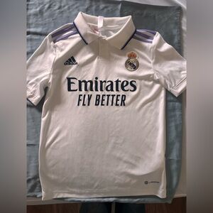 Adidas White and Navy Real Madrid Set 9/10 Y.